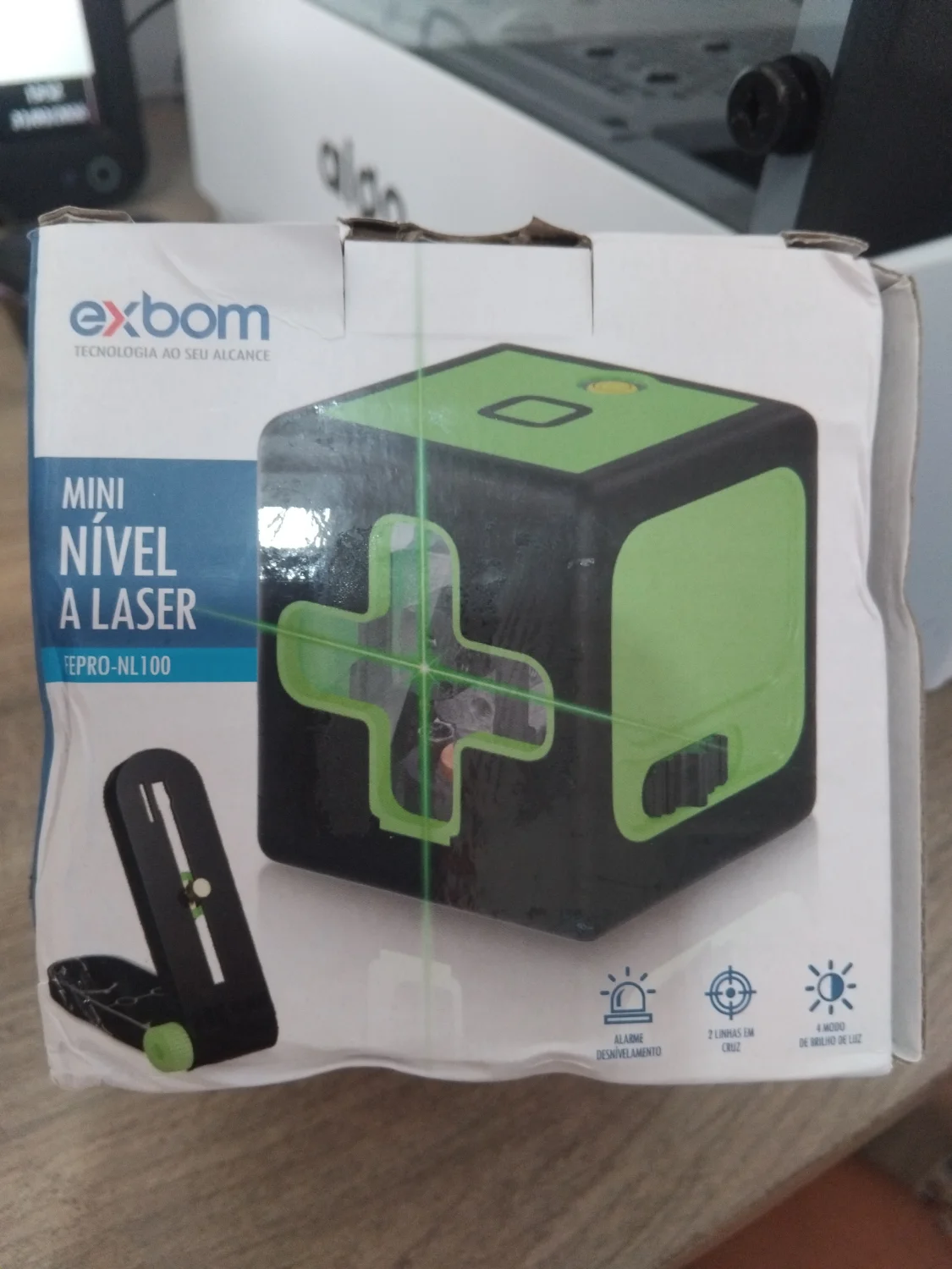 Nivel Laser 3D EXBOM 2 Linhas Cruz Verde Recarregável 2 Baterias Autonivelante Com Alarme Tripe E Suporte Magnetico - Ba
